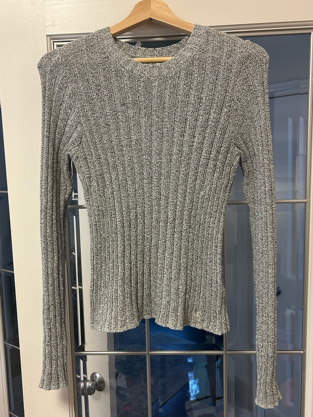 Calvin Klein Light Gray Ribbed Crewneck Sweater- women’s Small- worn once